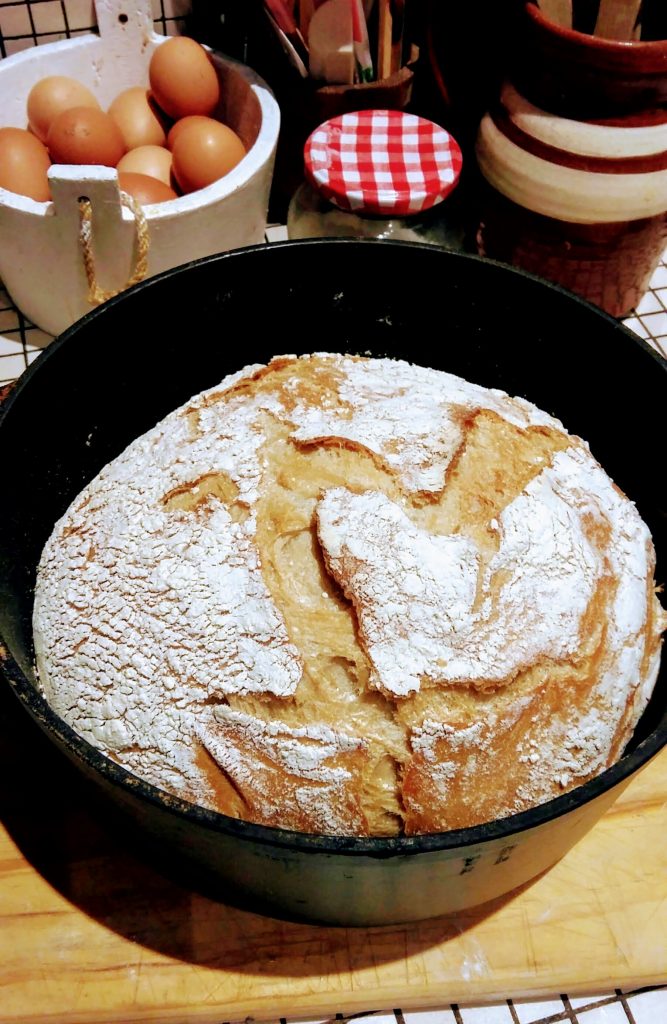 crusty no-knead loaf baked in pot sonia cabano blog eatdrinkcapetown